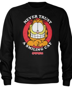 Mann Shirtstore | Garfield - Never Trust A Smiling Cat Sweatshirt Black