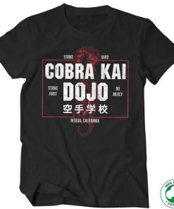 Mann Shirtstore | Cobra Kai Dojo Organic T-Shirt